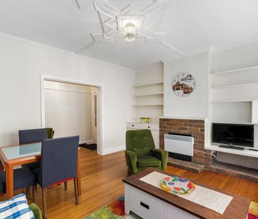 Oversized Beachfront Art Deco Retreat with Dedicated Study - Photo 4