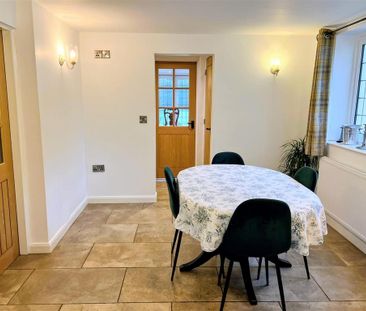 5 bedroom detached house to rent - Photo 5