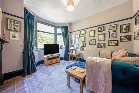 4 bedroom detached house to rent - Photo 4