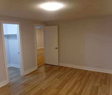 For Lease - 197 Browning Trail Unit# Upper Unit, Barrie, Ontario - Photo 6