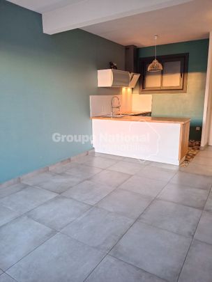 LE PONTET, beau type 2 de 44 m² avec grande terrasse, - Photo 1