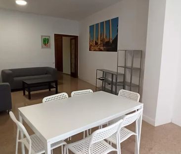 Gran Via de les Corts Catalanes, Barcelona, Catalonia 08015 - Photo 5