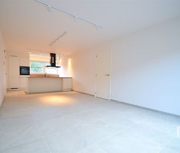 Nieuwbouwappartement met staanplaats in centrum Ieper - Photo 6