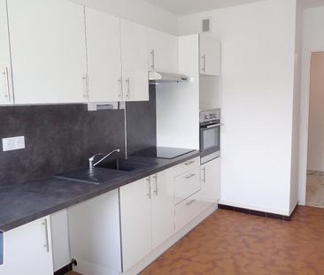 Location Appartement 2 pièces 55m² CHAMBERY 73000 - Photo 3