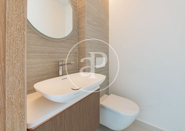 Triplex penthouse for rent in La Finca