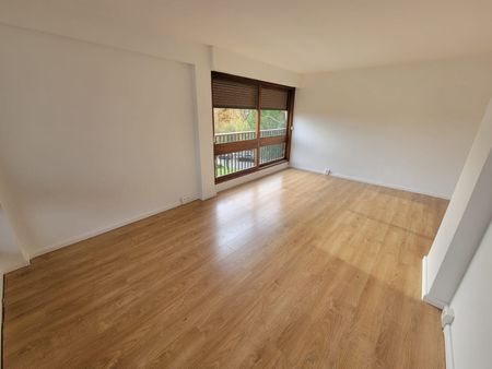 Location Appartement 4 pièces 92m² LE CHESNAY 78150 - Photo 3