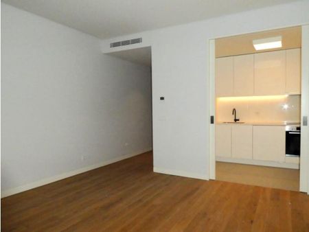 2 bedroom luxury Flat for rent in Centro (Sao Mamede), Lisbon - Photo 3