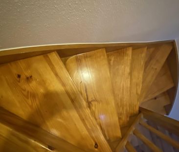 Location / Duplex - Photo 2