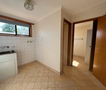 14 Pescott Street, Newtown - Photo 5