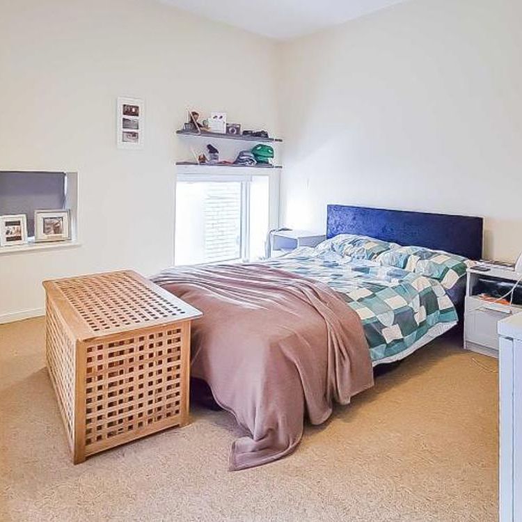 A very spacious, one bedroom property in the heart of the city centre. - Photo 1