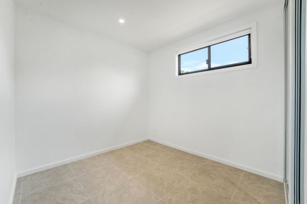 Stylish, Spacious & Super Convenient! - Photo 1