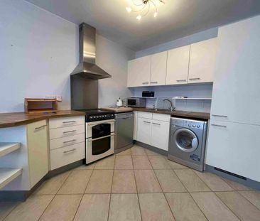 Fforster Square, Lucan, Co. Dublin *** 6 MONTH LEASE ONLY *** - Photo 2