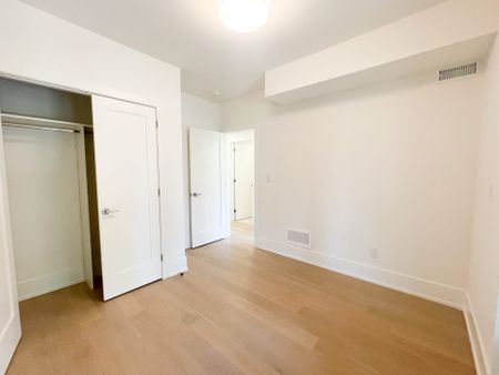 For Lease - 474 Palmerston Boulevard Unit# 2, Toronto, Ontario - Photo 4
