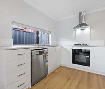 Ellenbrook - Photo 2