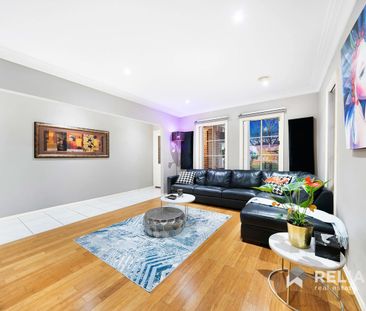 Embrace a Home of Comfort & Elegance - Photo 5