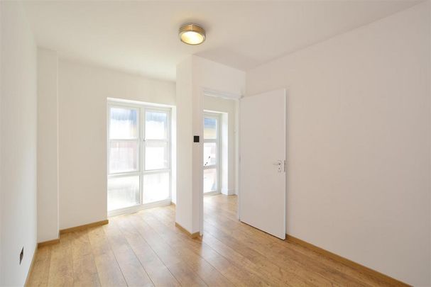 4 bedroom terraced house to rent - Photo 1