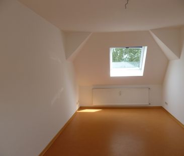 Helle Dachgeschosswohnung – ideal für Paare oder kleine Familien - Photo 2