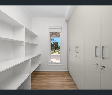 Room 2/17 Harkin Avenue, Wodonga, Vic 3690 - Photo 1