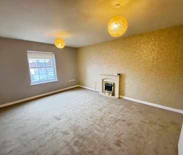 2 bedroom Flat To Let - Photo 2