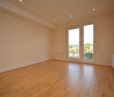 2 bed Apartment for Rent - Photo 3