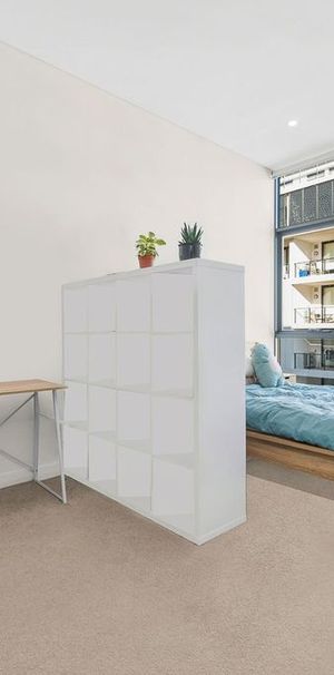 Modern Oversized Apartment with Water Views - Photo 1