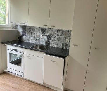 3.5 Zimmer Wohnung im Dachgeschoss - Photo 2