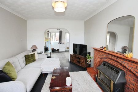 3 bedroom terraced house to rent - Photo 4