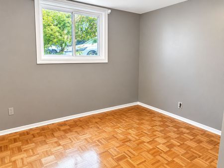 For Lease - 93 Brybeck Crescent Unit# 1, Kitchener, Ontario - Photo 2