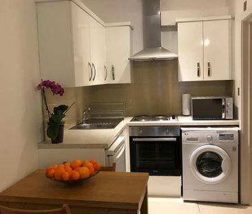 Studio Flat, Iveagh Avenue, NW10 - Photo 1