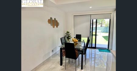 GREAT FAMILY HOME!! - Photo 3