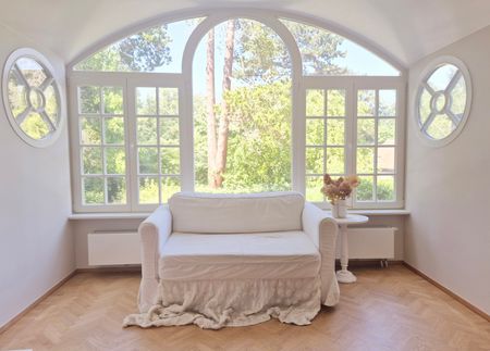 Exceptionally charming, RENOVATED house in a quiet street - Photo 4