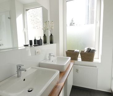 Modern möblierte Wohnung mitten in Kleefeld – mit Internet - Foto 4