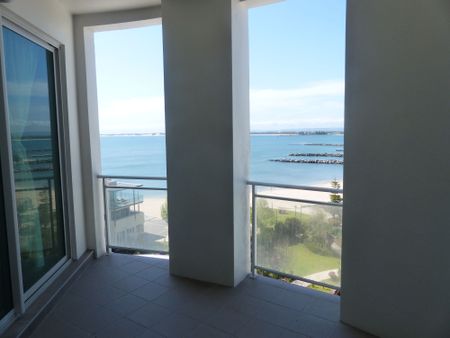 LUXURY APARTMENT IN BUNBURY SILOS - Photo 2