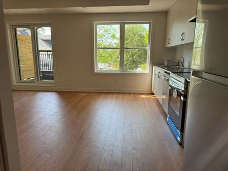 For Lease - 15100 Yonge Street Unit# 228, Aurora, Ontario - Photo 2