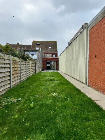 Instapklare volledig gerenoveerde rijwoning met 3 slaapkamers in centrum Middelkerke - Photo 5