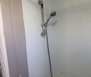 Room in a Shared House, Carlton Grove, LS7 - Photo 5