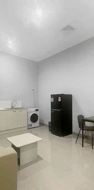 All Bills Included - Furnished - Photo 1