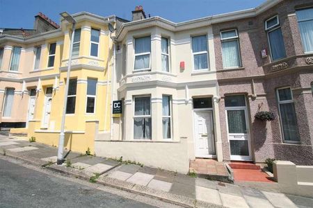 Craven Avenue, Plymouth, PL4 - Photo 2