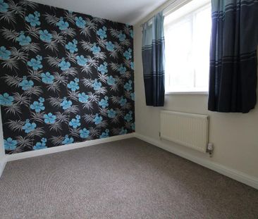 3 bedroom semi-detached house to rent - Photo 6