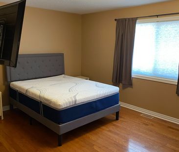 For Lease - 303 Andrews Trail, Milton, Ontario - Photo 2