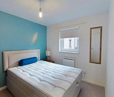 2 bedroom flat to rent - Photo 6