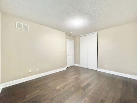 For Lease - 66 Manley Lane Unit# 1, Milton, Ontario - Photo 3