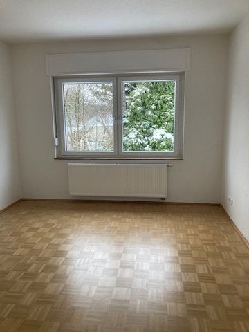 Kernsanierte 2-Zi.-Whg. mit eigenem Garten in traumhafter Lage auf der Margarethenhöhe! - Photo 2