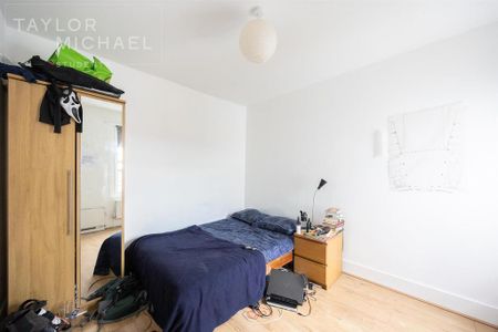 5 bedroom terraced house to rent - Photo 5