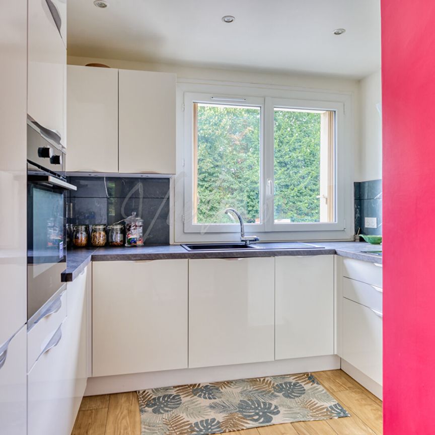 À louer : Appartement meublé de 3 pièces à proximité de toutes commodités - Photo 1