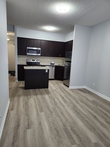 For Lease - 15 Bruyeres Mews Unit# 301, Toronto, Ontario - Photo 4