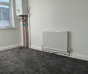 3 Bed Terraced House, Caryl Grove, L8 - Photo 5