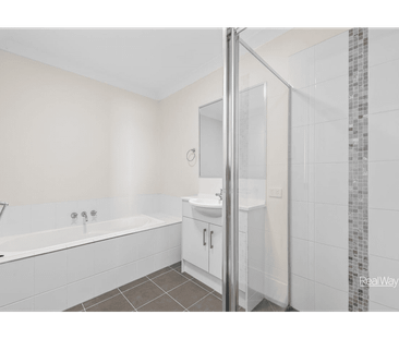 Affordable Three Bedroom Unit In Glenvale - Photo 4