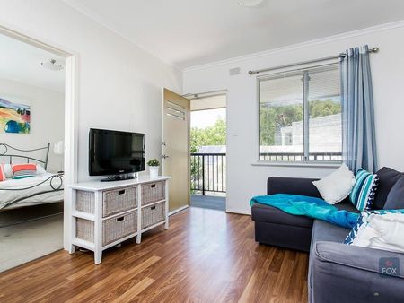 Convenient Living in North Adelaide - Photo 4