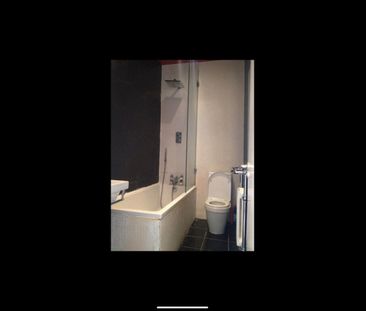 Room in a Shared Flat, High Road, N12 - Photo 3